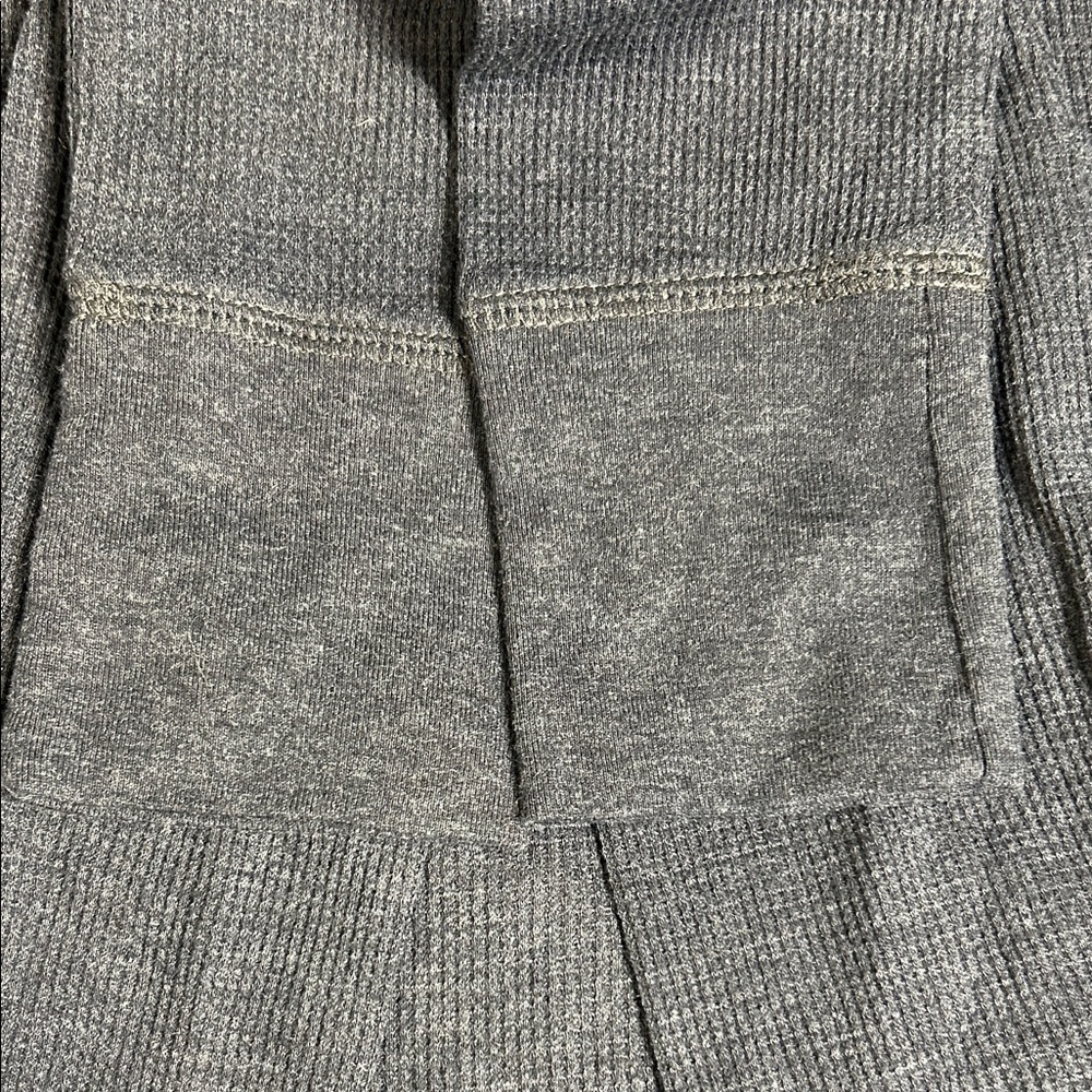 Set of White and Black Long Sleeve Shirts - Picture 8 of 8